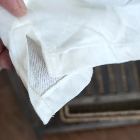 Softwear| NWT NHL Vintage Calgary Flames White Short Sleeved T-shirt Cropped - Picture 5 of 14